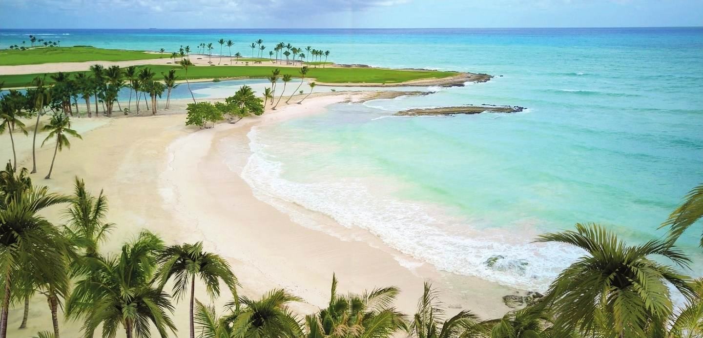 Playa de Cap Cana junto al campo de golf
